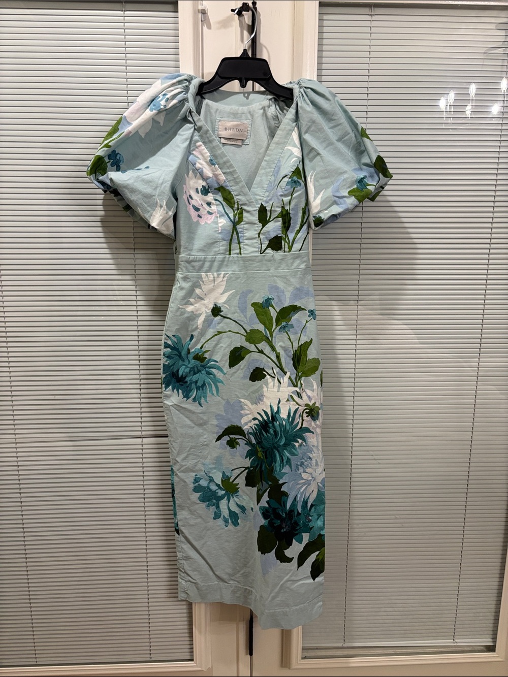 Shoshanna Pale Blue Floral V-Neck Puff-Sleeve Midi Dress
